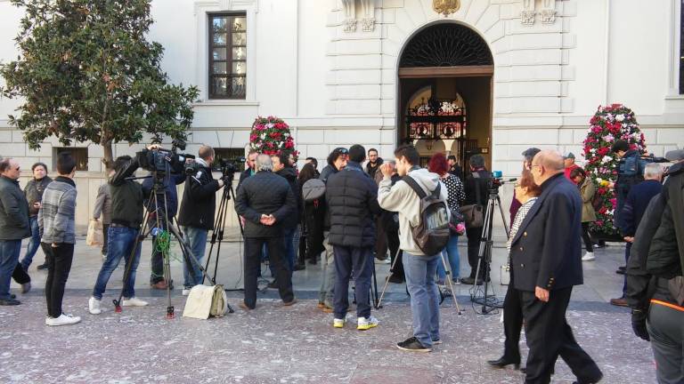 En libertad con cargos el alcalde de Granada tras declarar en la sede policial
