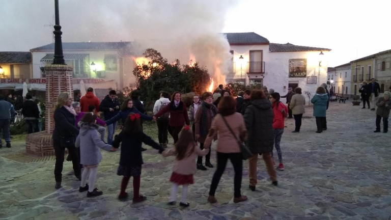 San Antón: Fuego y roscas