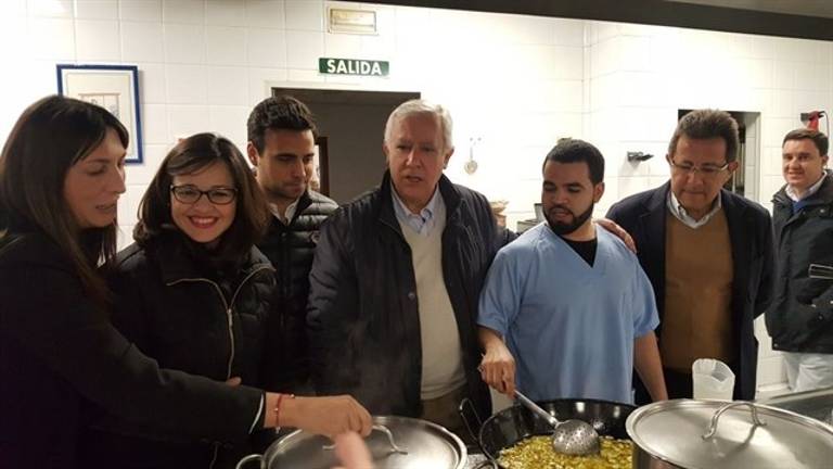 Javier Arenas quiere afrontar la financiación con la voz catalana
