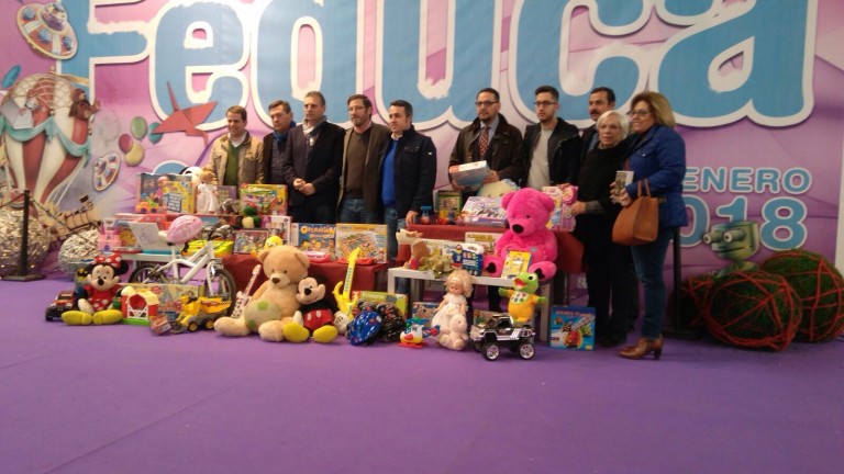 Trescientos juguetes para que ningún niño se quede sin regalo