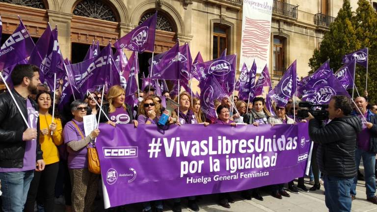 Concentración en la Diputación por el 8M