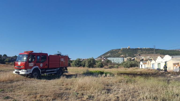 Las llamas aparecen, de nuevo, en la carretera de Fuerte del Rey