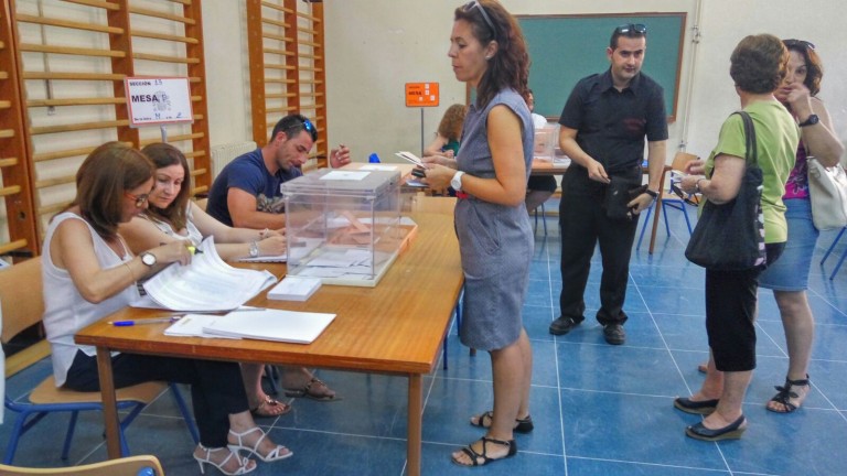 La jornada electoral arranca con normalidad en Jaén
