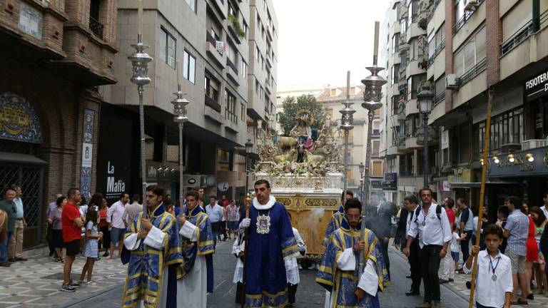 La capital da las gracias a la Divina Pastora