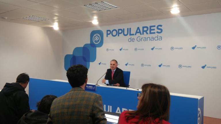 El PP pide al alcalde de Granada que dimita