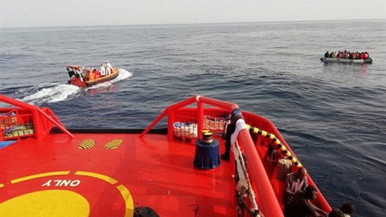 Salvamento Marítimo rescata a 64 personas