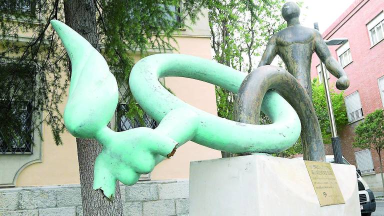 ¿Qué pasa con las estatuas de Jaén?