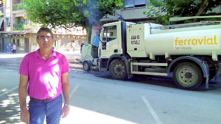 La “Operación baldeo” elimina los restos de la pasada feria