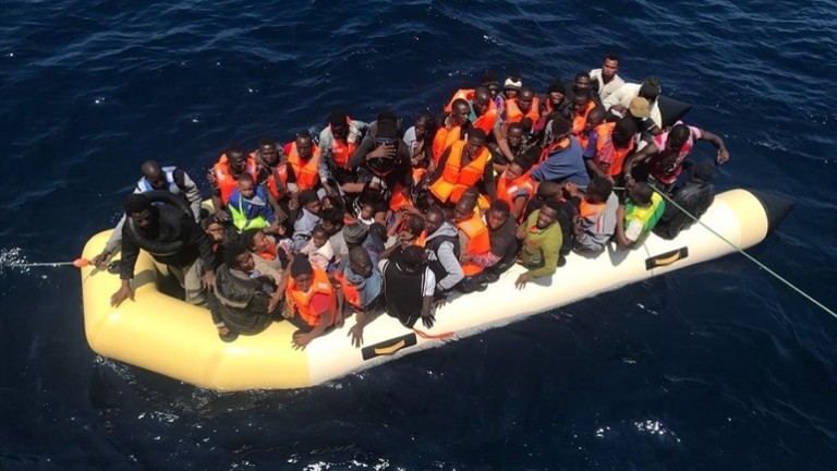 Rescatados al menos 62 inmigrantes en El Estrecho