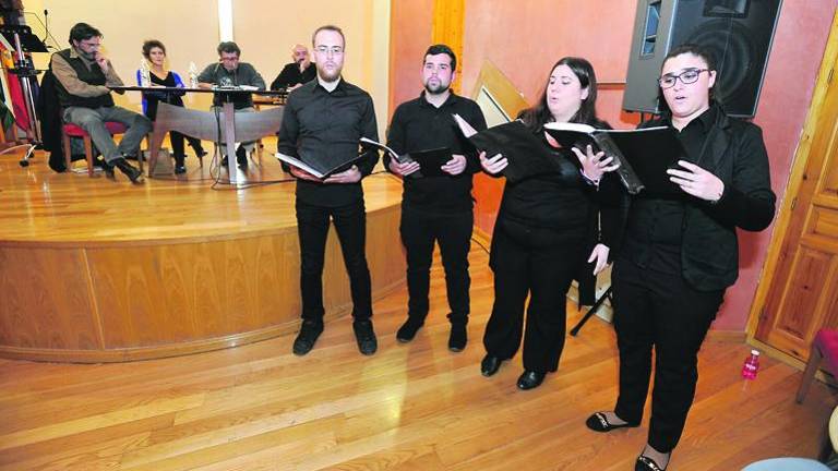 Mágica y terrenal semilla poética