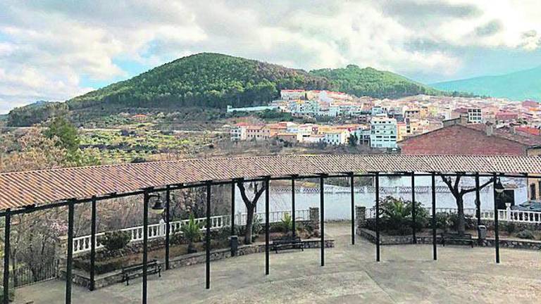 Impermeabilización de la pérgola de La Glorieta y obras en la calle San Roque de Siles