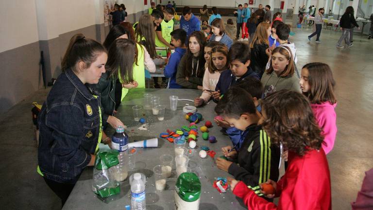 Elevada participación en la Feria de la Juventud
