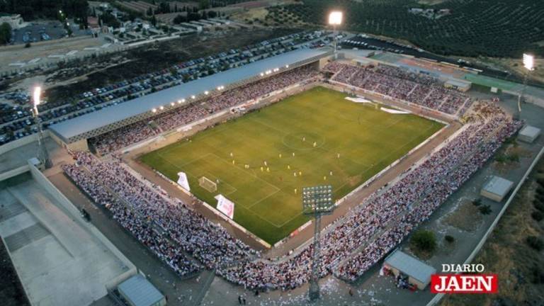 El Real Jaén se queda a oscuras en La Victoria por impagos