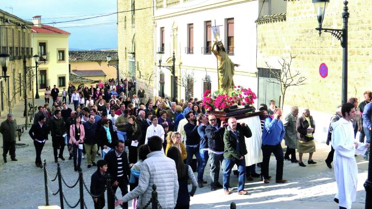 “Vialucis” para celebrar que Cristo “ya vive”
