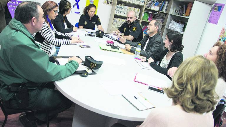 Primera reunión de la comisión “Viogen”