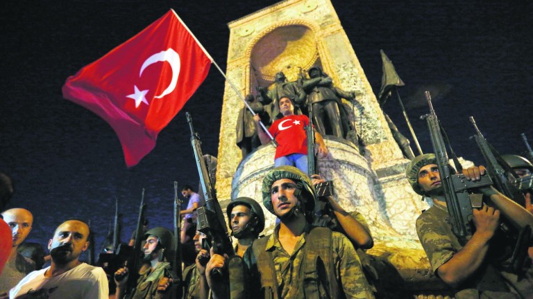 Una familia de Jaén vivió el “golpe” en Estambul