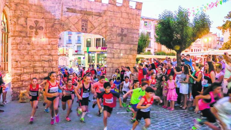 La I Carrera Nocturna de San Juan es bien acogida