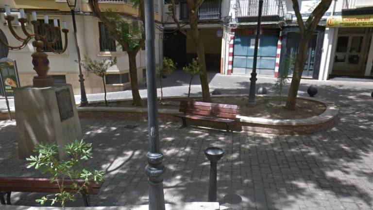 Cortado al tráfico el acceso a la plaza Doctor Blanco Nájera