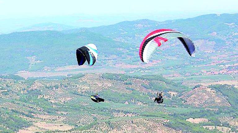 Andaluz de parapente en Siles