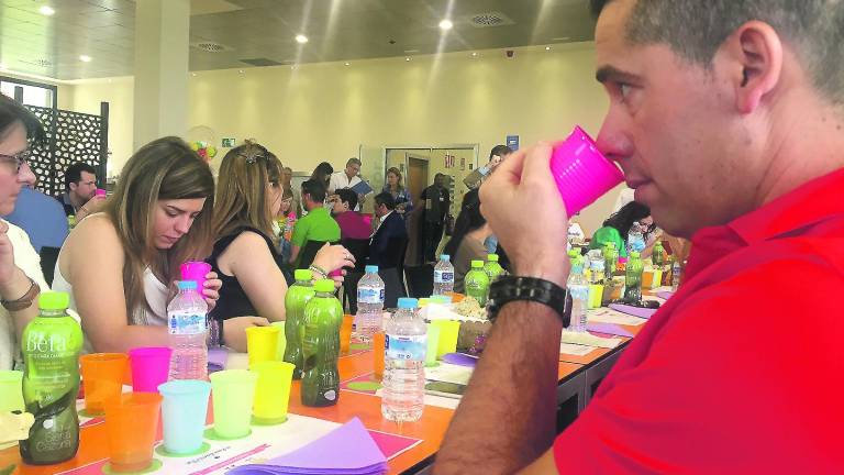 Cata de aceite con productos gourmets