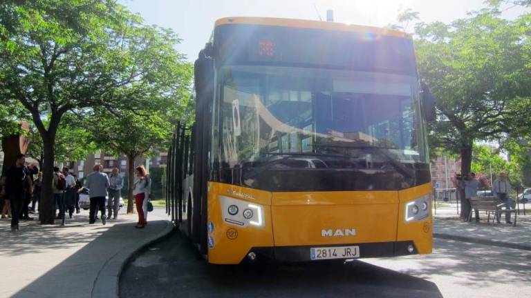 Denuncian incumplimientos en la nueva línea de autobús del Bulevar