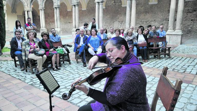 Poesía con Oliversando y Círculo Ánimas