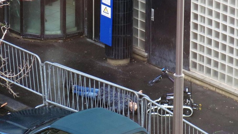 Ataque suicida frustrado contra una comisaría de Policía parisina