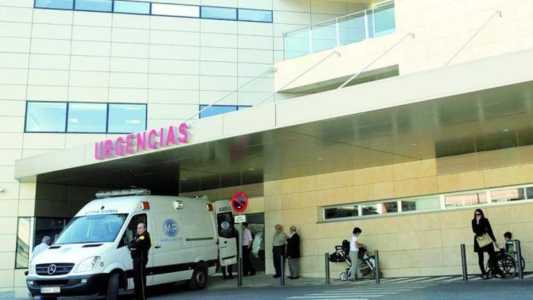 Cuatro heridos por un incendio en Torredelcampo