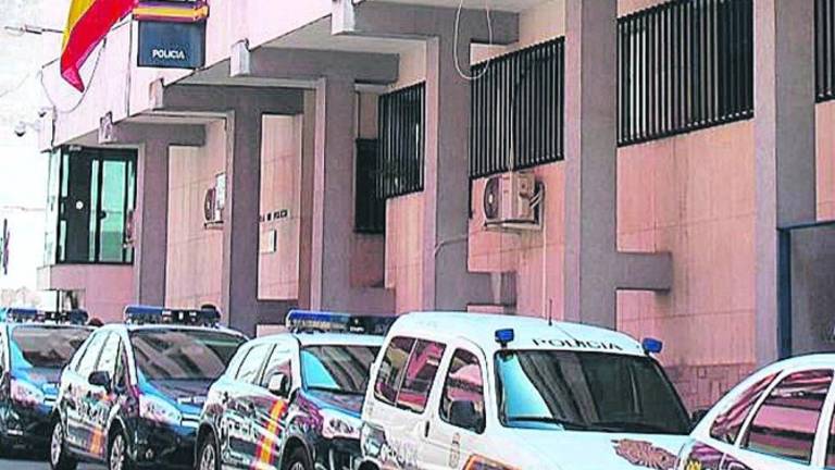 Detenidos dos jóvenes en Linares por robar y agredir a un menor