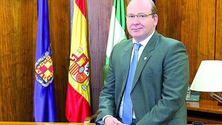 El alcalde, el segundo que más cobra en Andalucía