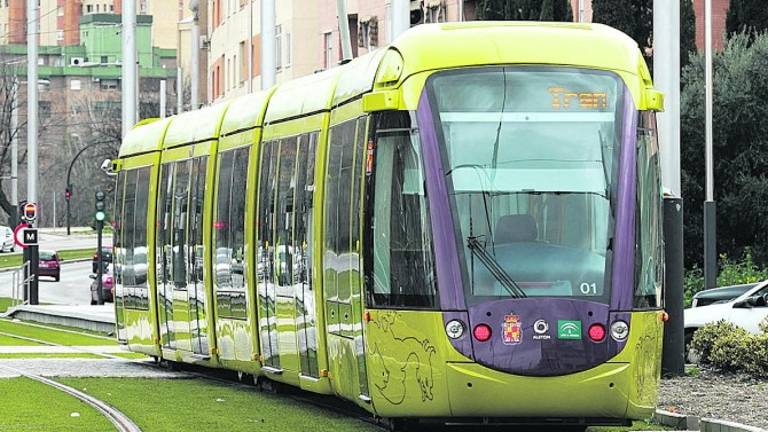 El tranvía, de nuevo, “en marcha”