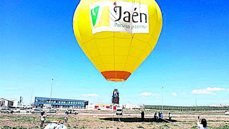 Una bandera turística que difunde los encantos de Jaén