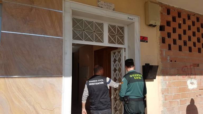 Sigue en el Hospital el hombre que se atrincheró