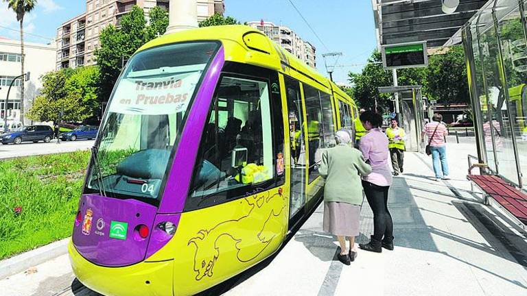 Razones para poner en marcha un transporte público necesario. El tranvía