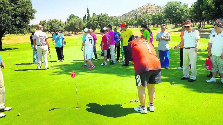El golf y su mala imagen. Un negocio al que no se le da la oportunidad