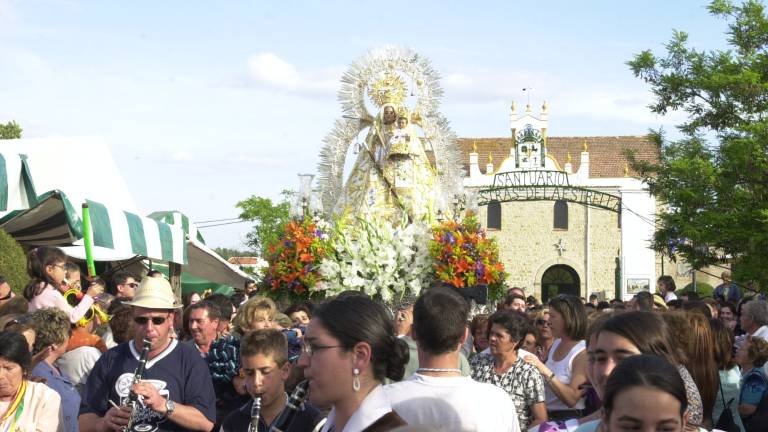 Gentes y lugares que regalan su grandeza al mar de olivos