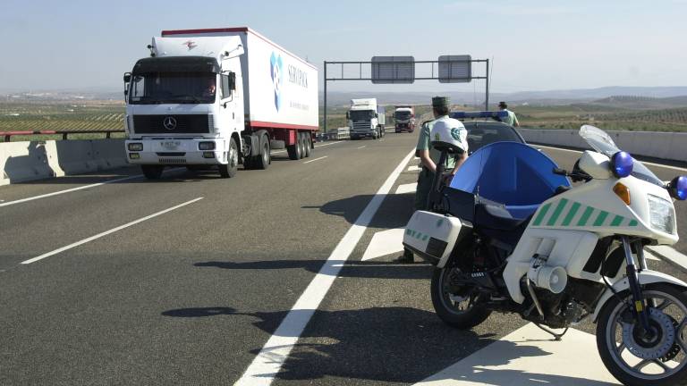 Investigado por circular a 190 kilómetros por hora en Baeza