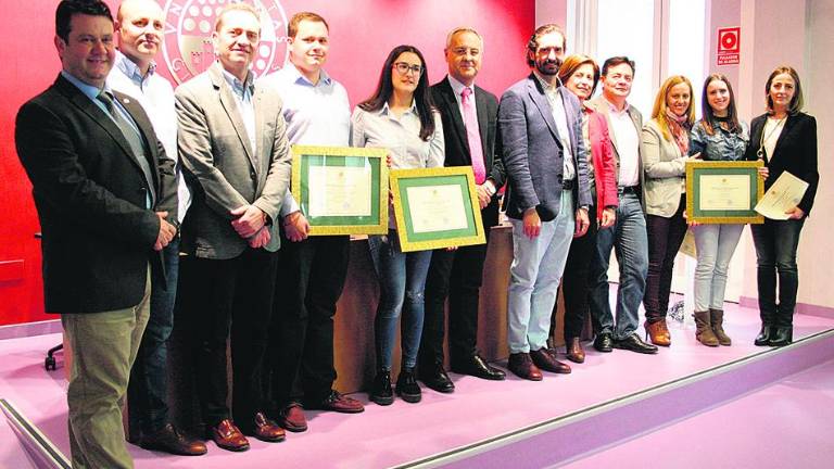 La UJA entrega los premios a los trabajos de fin de Grado y Máster