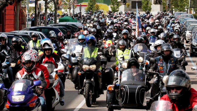 Jaén ruge en el Día Nacional de la Moto