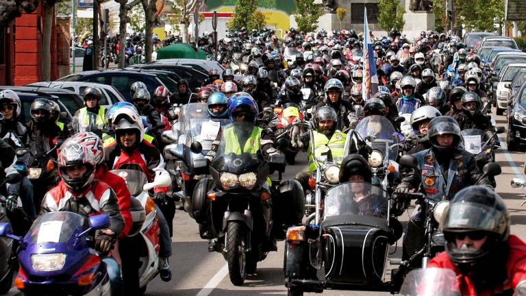 Jaén ruge en el Día Nacional de la Moto