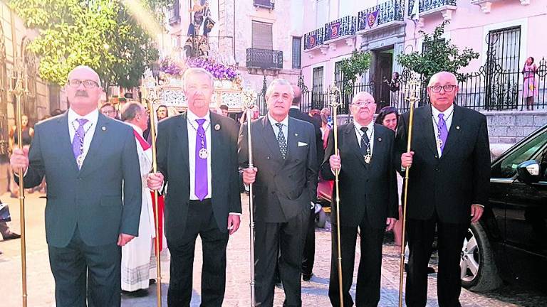 El Nazareno ilumina Alcaudete