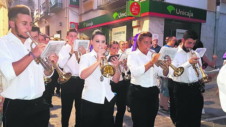 El Nazareno ilumina Alcaudete