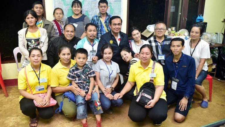 Completado con éxito el rescate de los doce niños y su monitor atrapados en una cueva en Tailandia