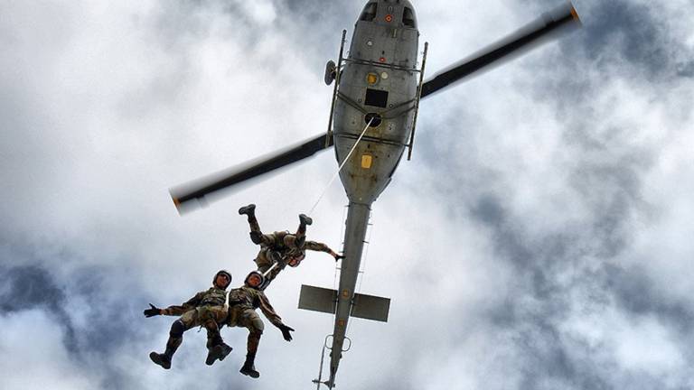 Un helicóptero de la Armada realizará exhibiciones en el Festival del Aire