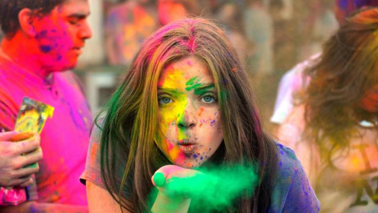 Música electrónica y una milenaria tradición india en “Of Colors”