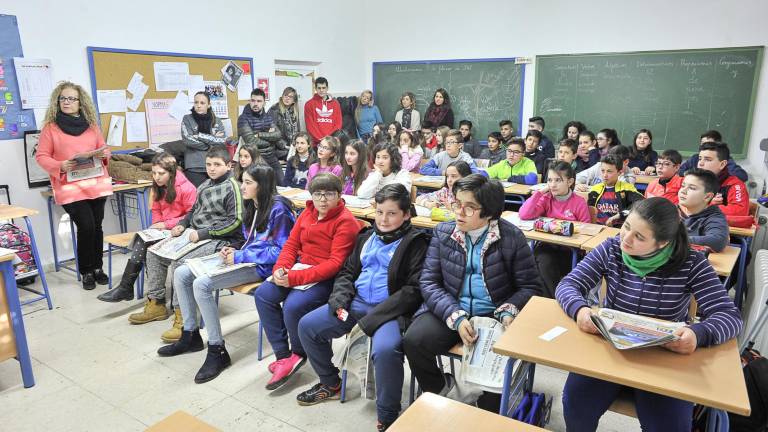 Una aldea acogedora con un marco natural increíble