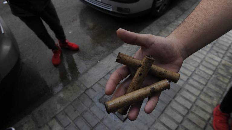 Un menor pierde la mano al estallarle un petardo en la capital