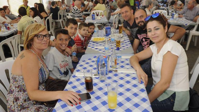 Brindis de alegría en San Pedro