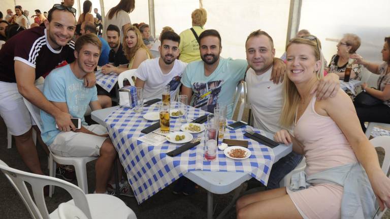 Brindis de alegría en San Pedro