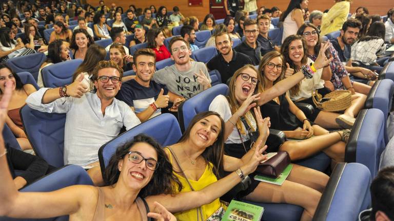 Rozalén inunda de arte el Campus